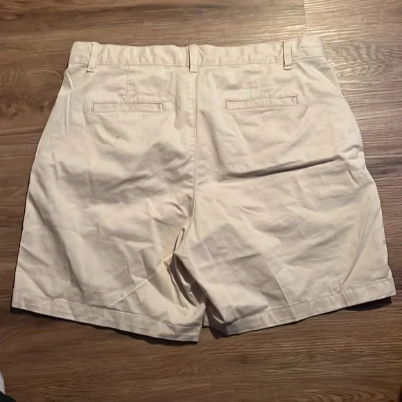 Gap Girlfriend Shorts - Picture 2 of 6